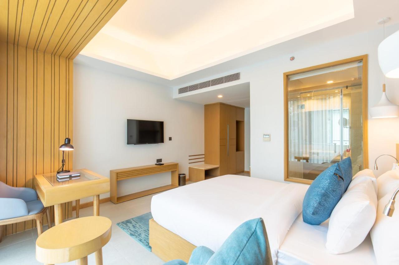 Hotel Siraichuli Csitvan Kültér fotó