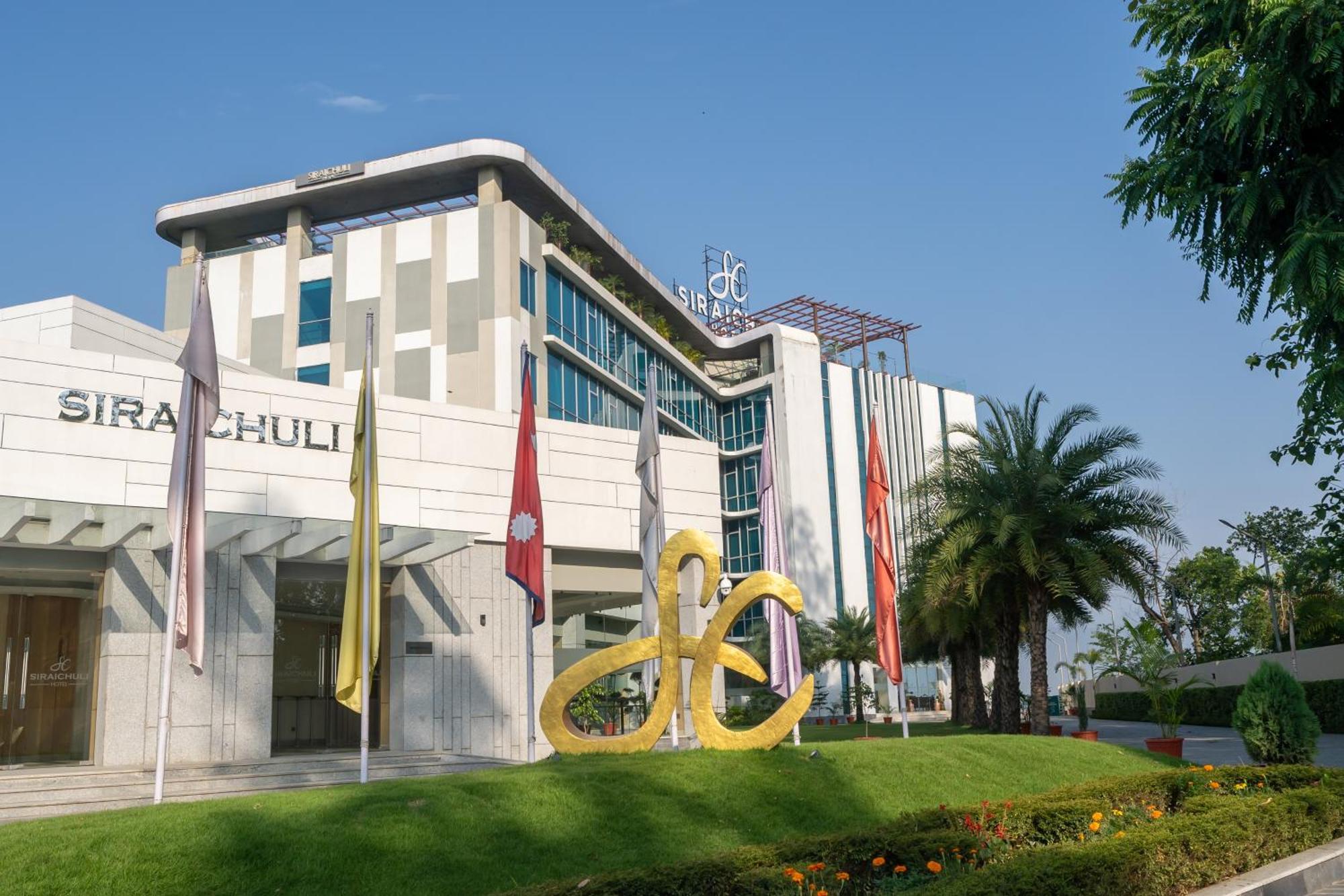 Hotel Siraichuli Csitvan Kültér fotó